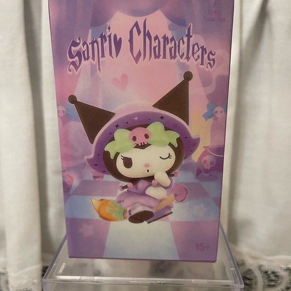 ❗️NEW❗️Kuromi Magic Story Figurine - Picture 2 of 5